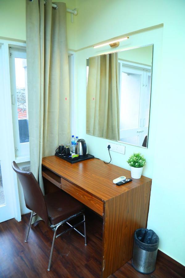 Country Inn & Suites By Turtle Mumbai Exterior foto